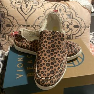 Cute brown bubble print shoes. Brand New Never worn